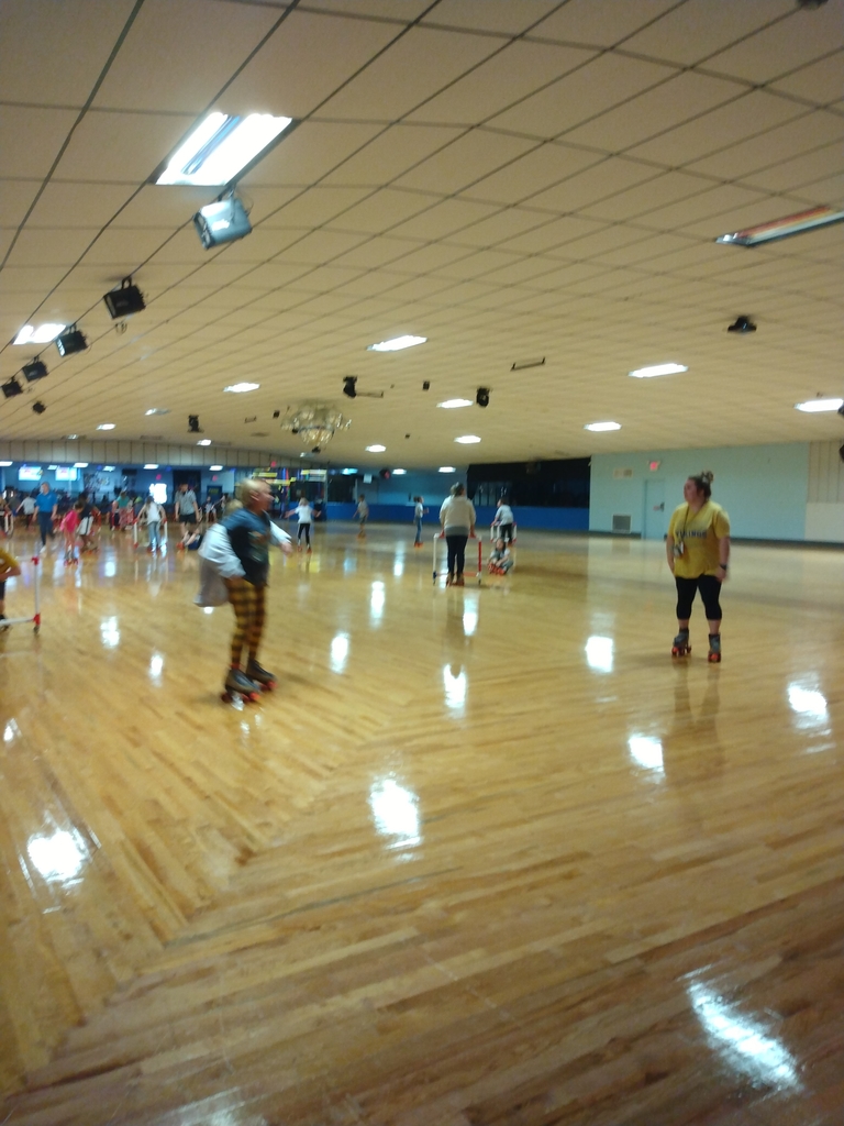 Garfield 3rd Grade Classes had a blast on their trip to Roller City today 😎