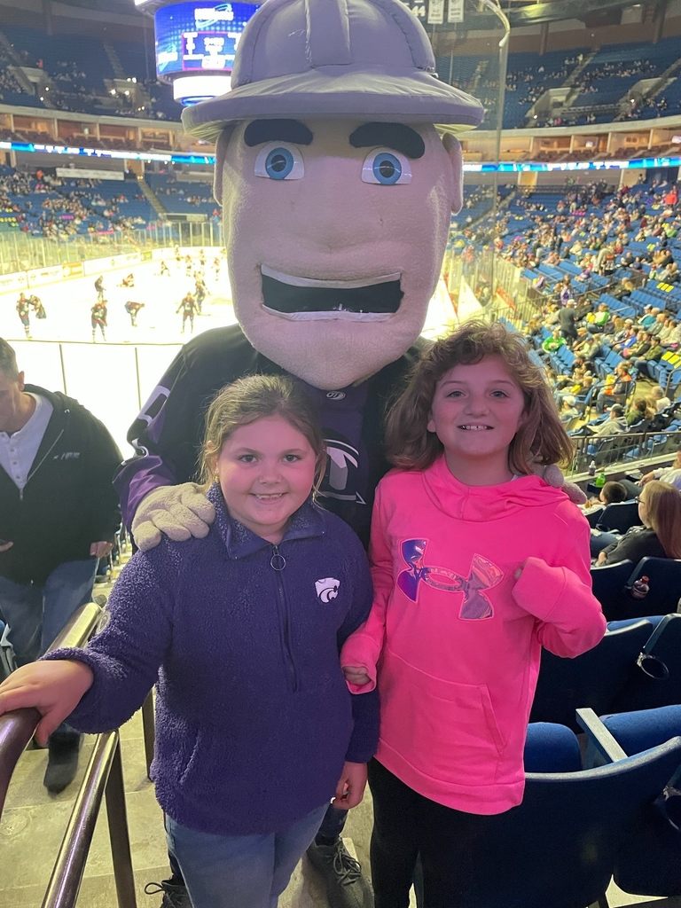 Abigail and Hartley at the Tulsa Oilers game 